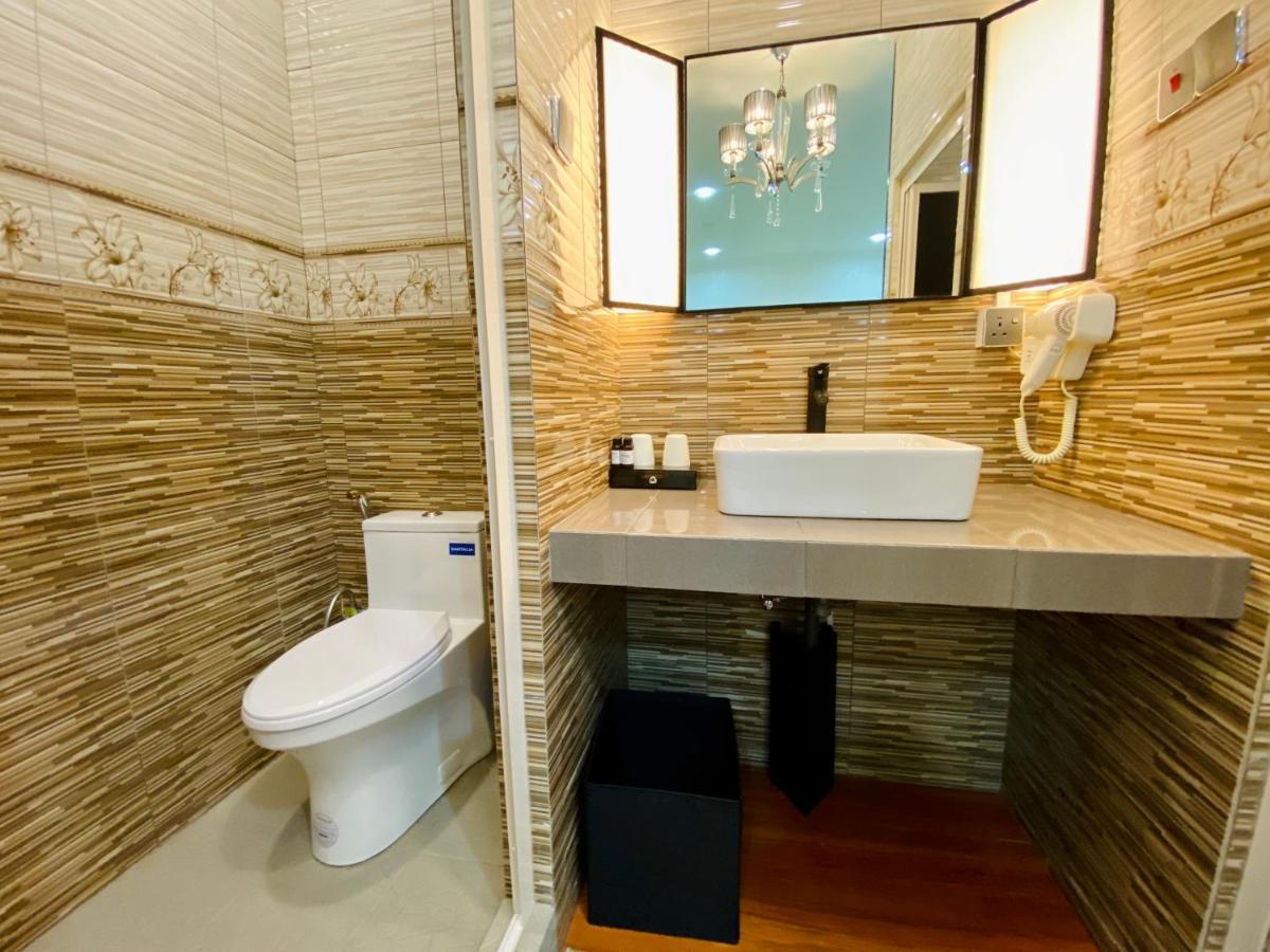 J Boutique Hotel 新张优惠 Muar Exterior foto